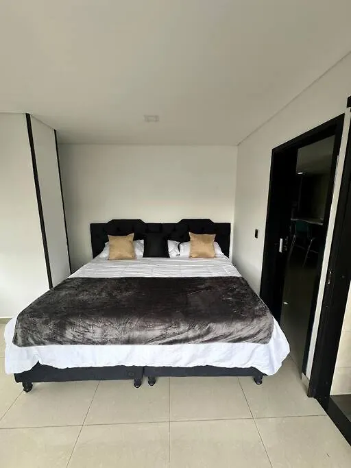 Apt 101 Embajada Americana , Corferias Agora G12 보고타 아파트
