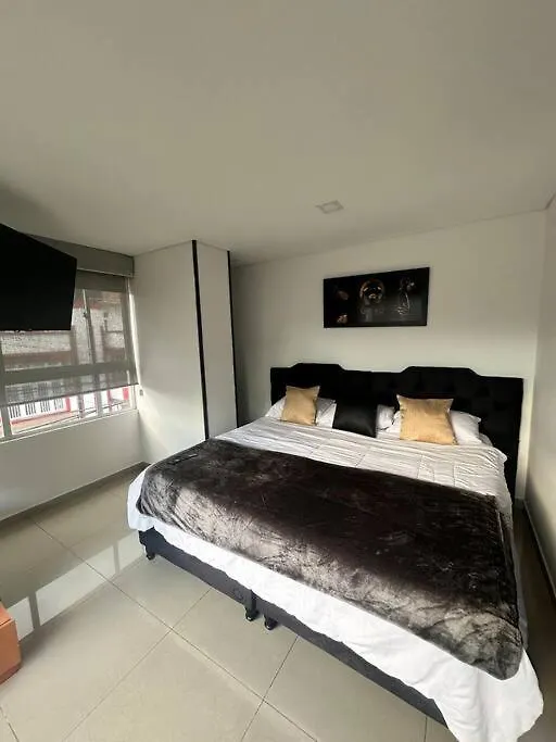 Apt 101 Embajada Americana , Corferias Agora G12 보고타